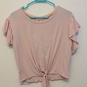 Ruffle sleeve tie tee